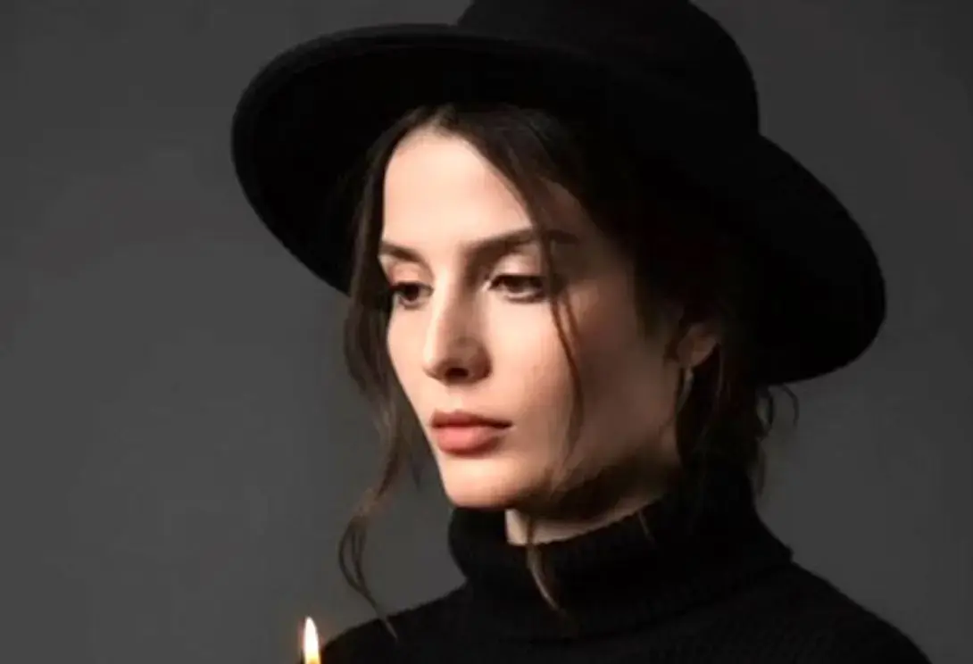 سفر به گذشته با «سوجان، سهراب و غلام» در پشت‌صحنه جذاب سریال سوجان - وب‌گردی