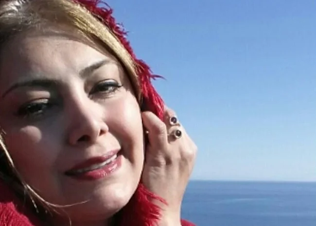 لادن طباطبایی