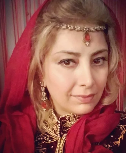 بیوگرافی لادن طباطبایی؛ بازیگر سابق و پرحاشیه تئاتر، سینما و تلویزیون