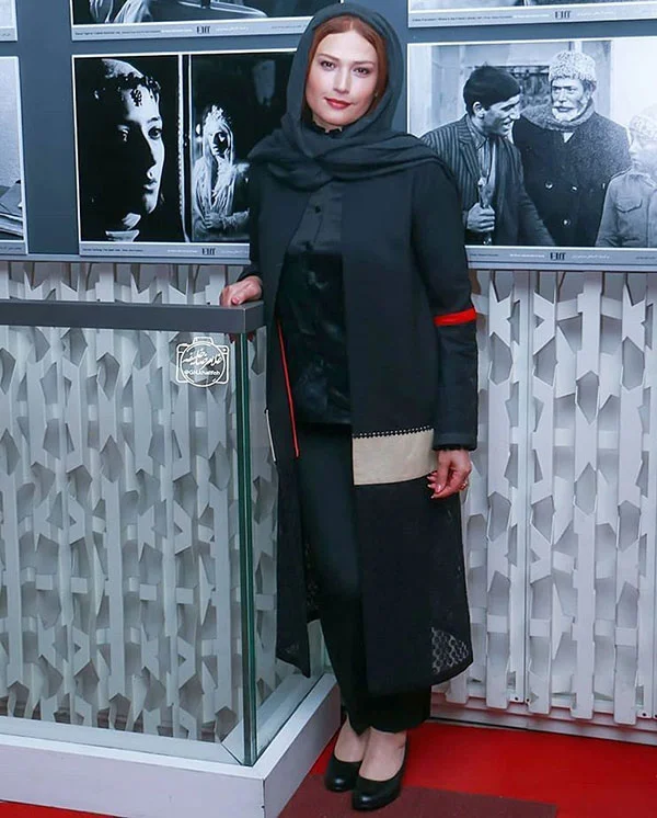 لادن مستوفی