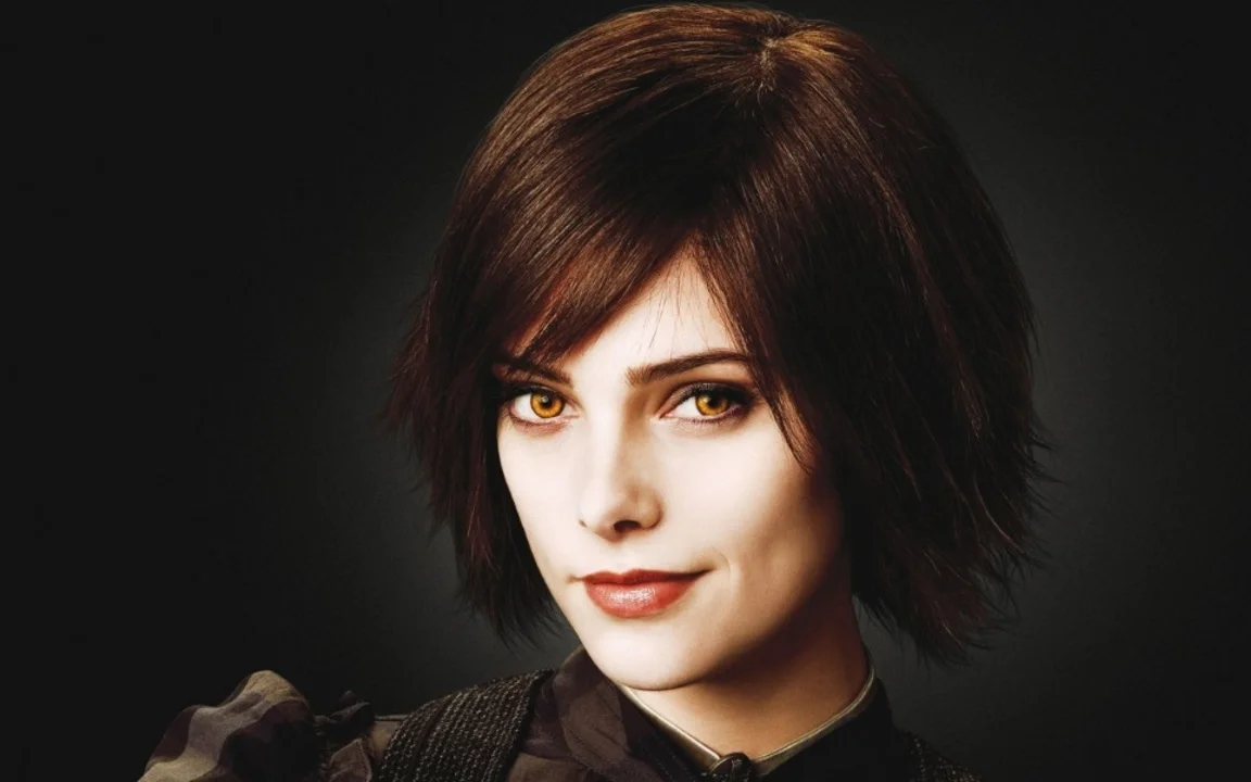 معرفی خاص‌ترین و جذاب‌ترین خون‌آشام‌های زن سینما - وب‌گردی