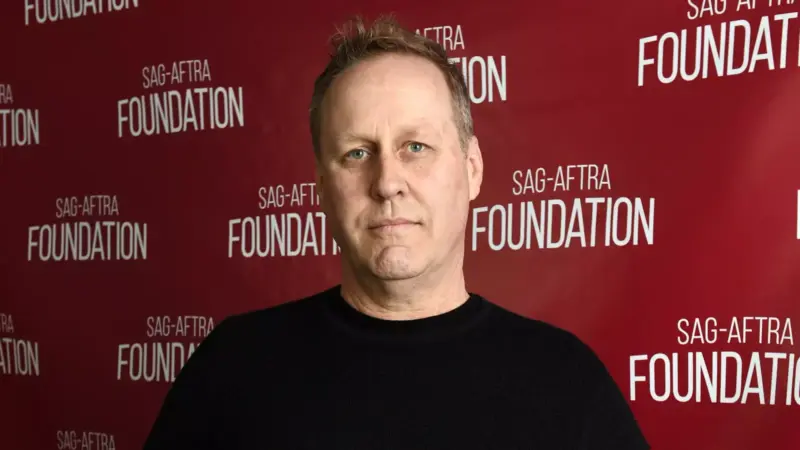 نویسنده افسانه‌ای Pulp Fiction با هوش مصنوعی سه فیلم جدید می‌سازد!