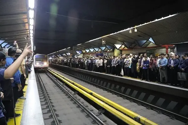 فوری / مترو و اتوبوس در تهران رایگان شد