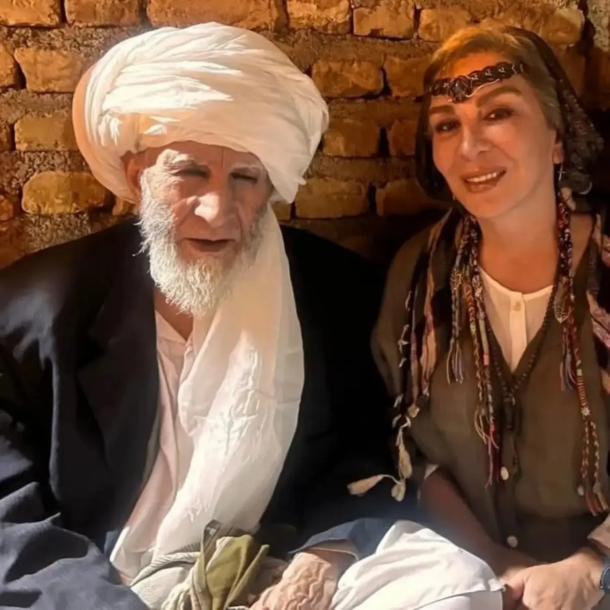 افسانه بایگان و شاعر سرشناس خراسانی 1