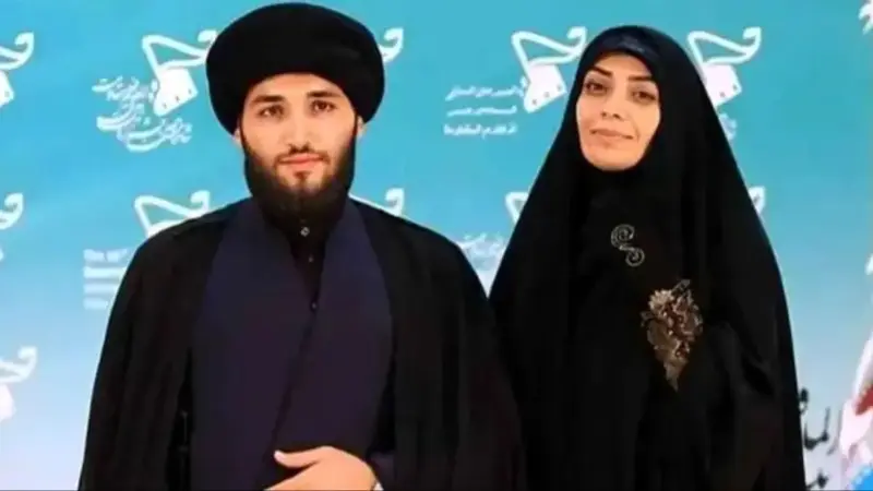 عکس ها / نگاهی به خونه زندگی ساده ولی امروزی الهام چرخنده/ سلیقه بیست الهام چرخنده برای چیدمان کاناپه