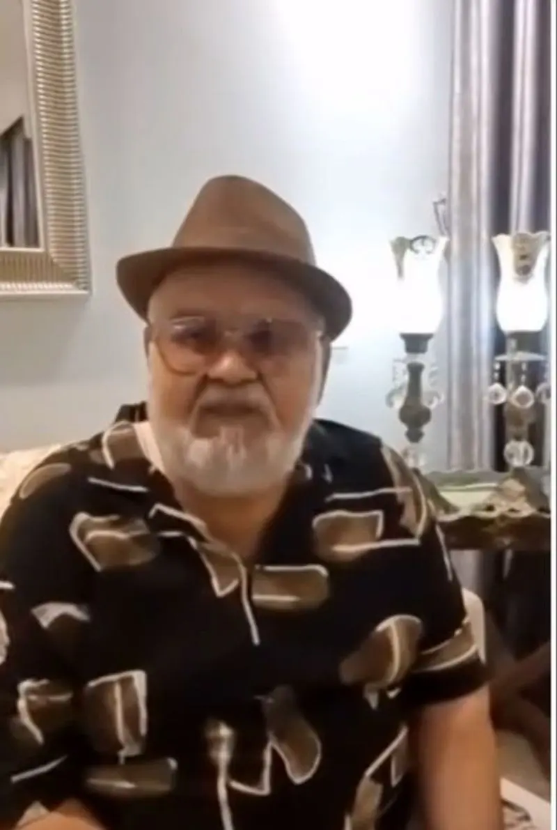 چیدمان منزل اکبر عبدی