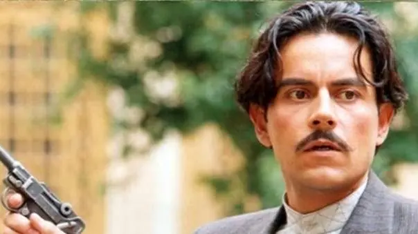 «فرخ» 25 سال بعد سریال پس از باران در 58 سالگی - وب‌گردی