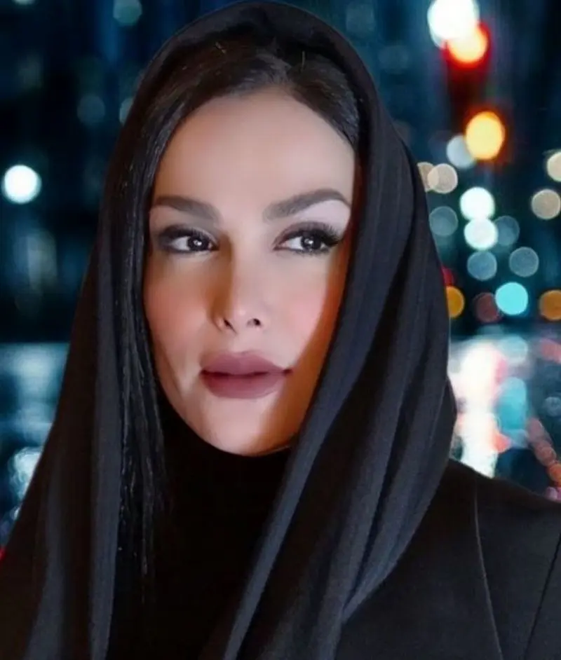 سارا اللهیاری