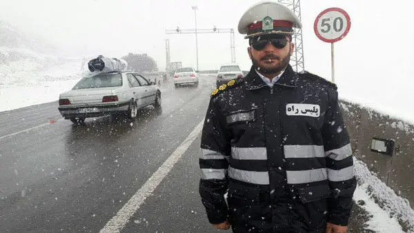 ترافیک نیمه‌سنگین در محورهای منتهی به تهران / بارش برف و باران در 6 استان کشور - اجتماعی