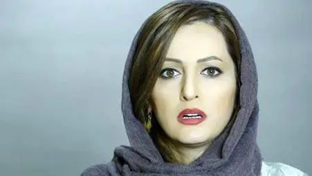 نگاهی خاص به خانه دوبلکس شقایق دهقان در قیطریه؛ رازهای دکوراسیون عید در این فضای آجرنما - وب‌گردی