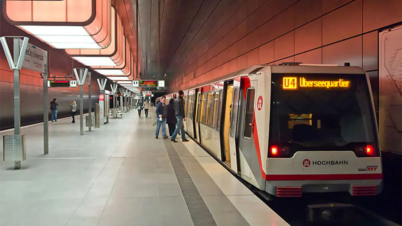 قتل دلخراش دختر ایرانی در متروی هامبورگ؛ مرد مست چگونه قربانی را به ریل کشید؟