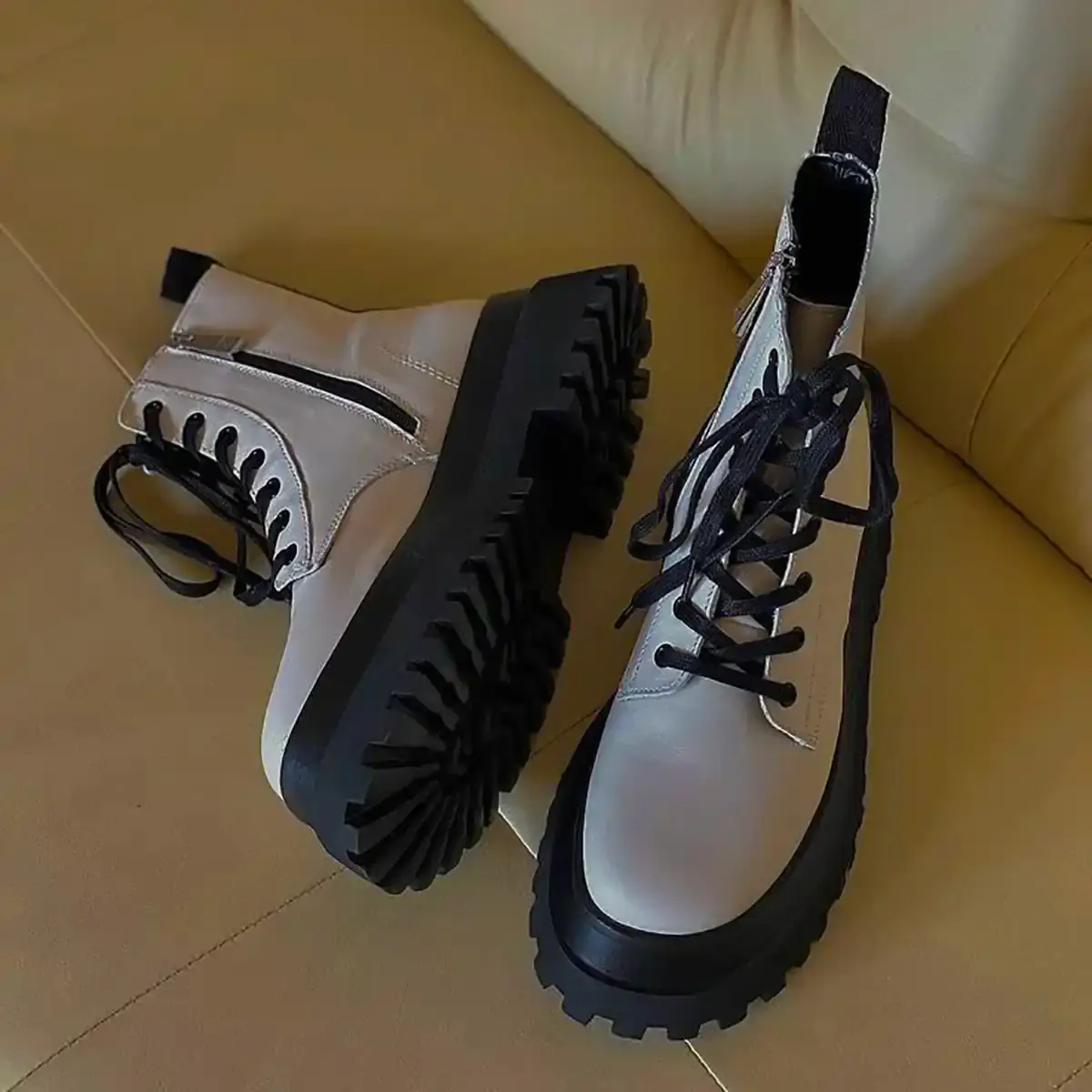 نیم بوت شیک پاییزه