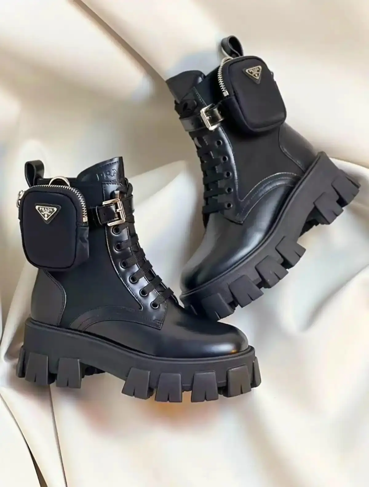 نیم بوت شیک پاییزه