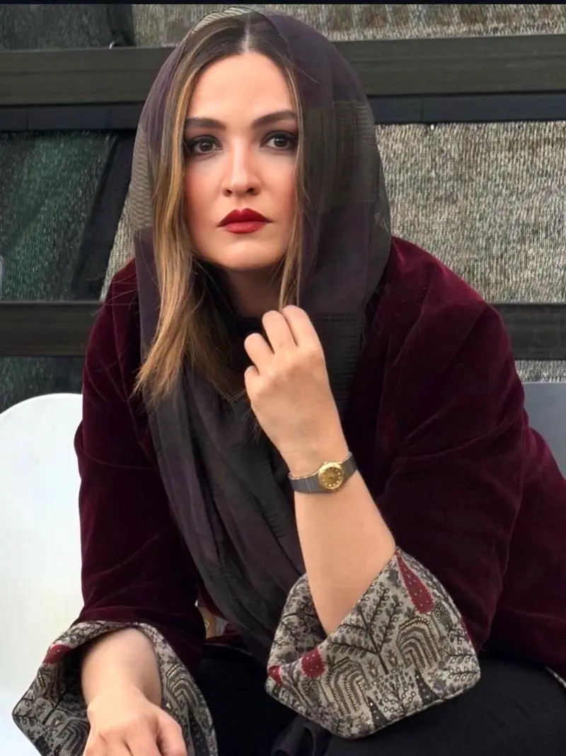 گلاره عباسی (9)