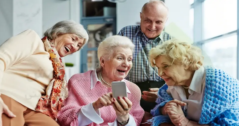 سرگرمی برای سالمند