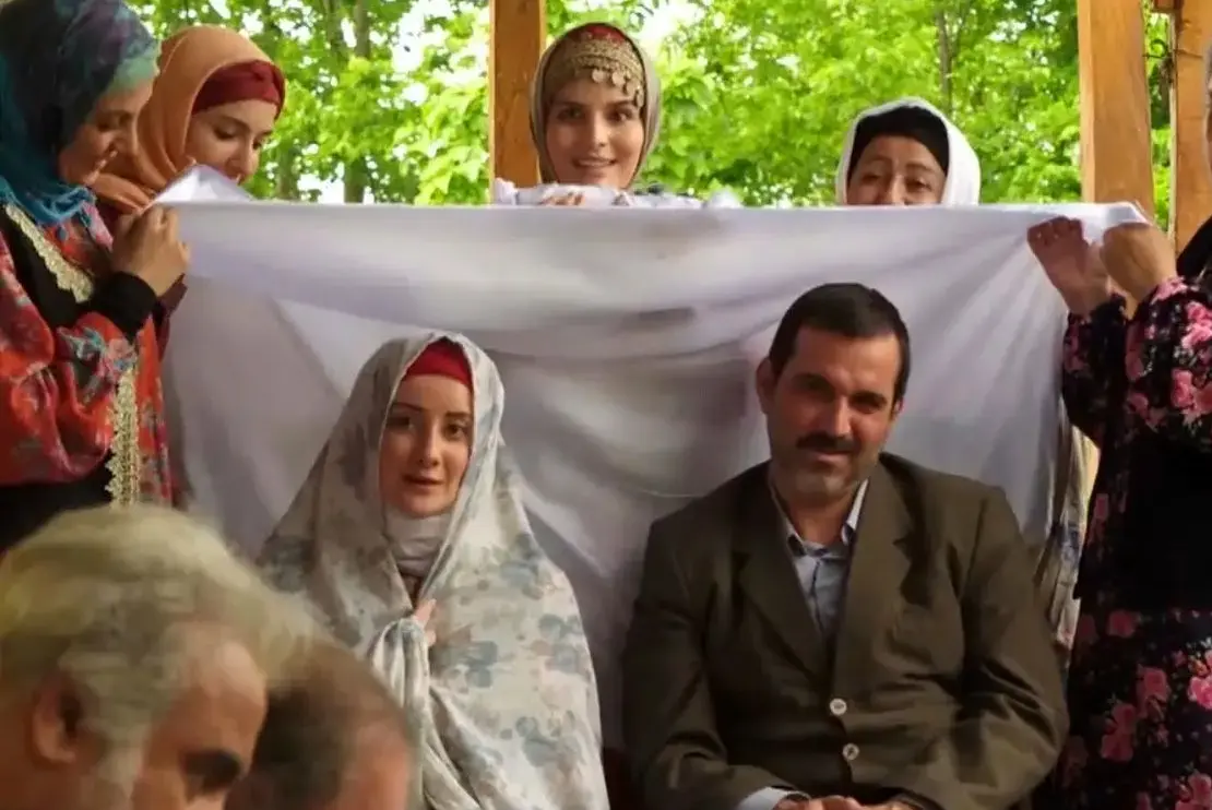 سفر در زمان؛ «جاوید، پرویز و سهراب» در پشت صحنه سریال سوجان؛ سال 1402 - وب‌گردی
