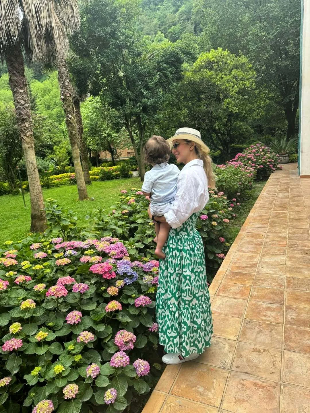 عکس‌های لاکچری همسر بهرام رادان جنجالی شد + عکس