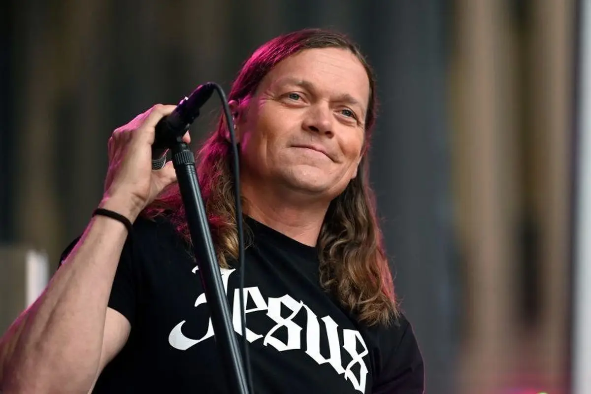 درگذشت تراژیک خواننده راک پس از مبارزه جان‌سوز با سرطان کلیه در 47 سالگی - فرهنگی