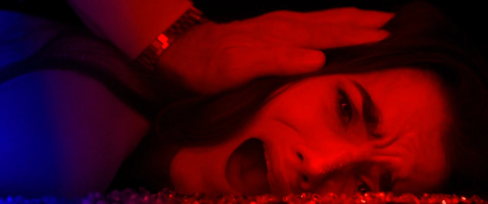 نقد فیلم Reflection in a Dead Diomand | احتضار ذهنی در بازتاب الماس مرده | گیمفا