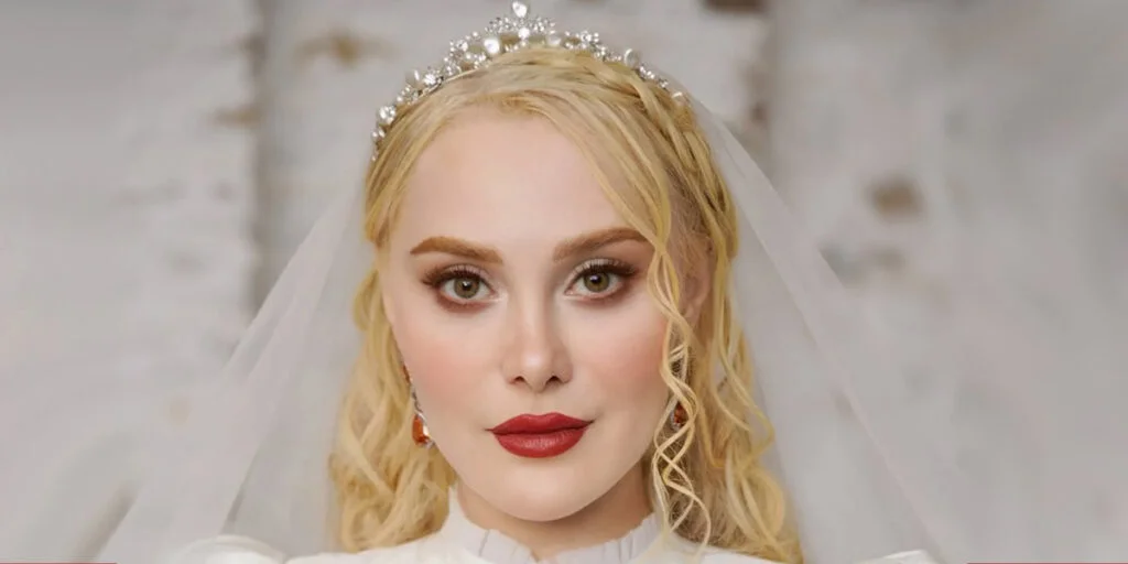 چیدمان جهیزیه آرام جعفری، تازه عروس سینما ایران / از مبلمان سبز و سفید لاکچری تا فرش دستبافت ابریشم و لوسترهای شاهانه...