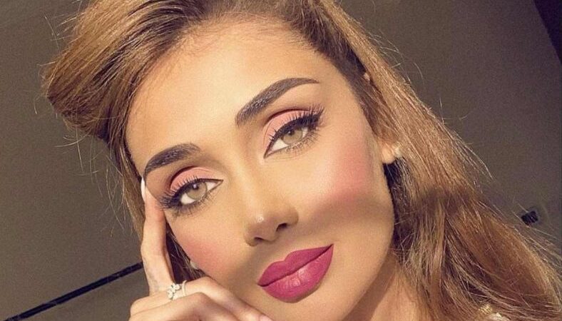 بیوگرافی الناز گلرخ مدل حاشیه ساز اینستاگرامی