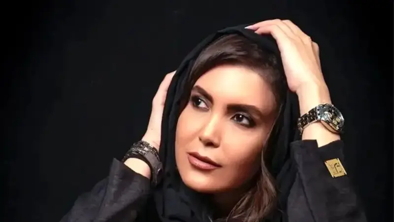 نگاهی به دکوراسیون خانه دوبلکس سامیه لک بازیگر قدبلند آنام