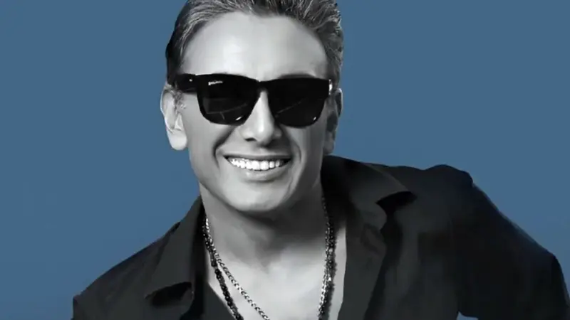 نوازندگی موسیقی ای ایران ای مرز پر گوهر توسط شادمهر عقیلی و دخترش ملینا