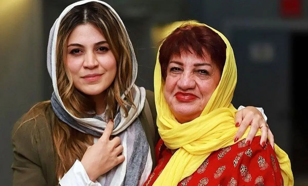 دیدنی مادر دختری ناهید مسلمی در یک جشن تولد خاص - وب‌گردی