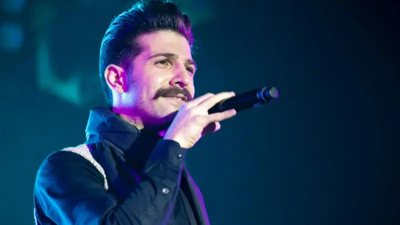 استایل هنرمندان در مراسم خاکسپاری حمید هیراد