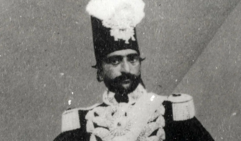 سفر در تاریخ| یکی از زیباترین زنان ناصرالدین شاه با لباس چینی