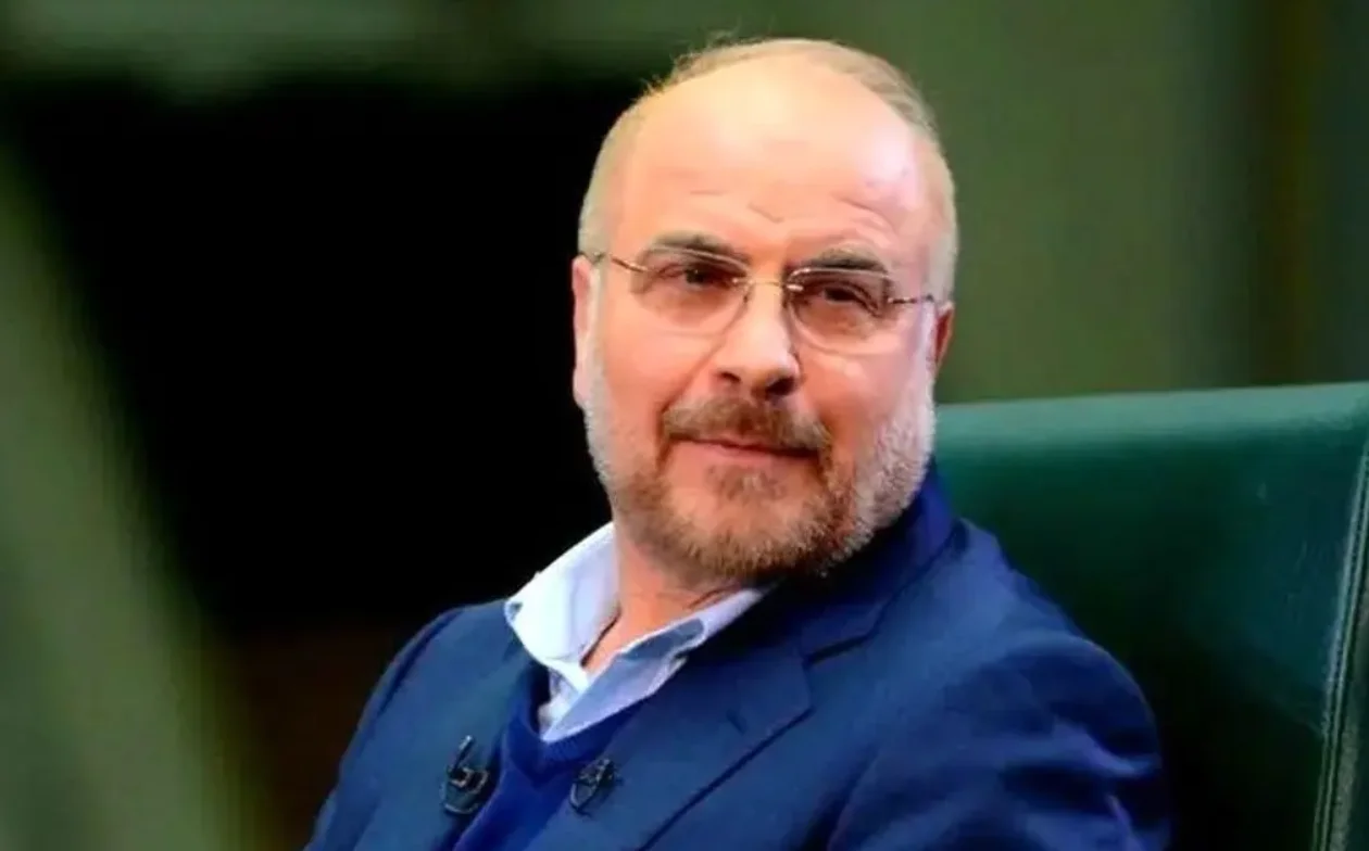 قالیباف و محسن رضایی با لباس سپاه در دوران جنگ - وب‌گردی