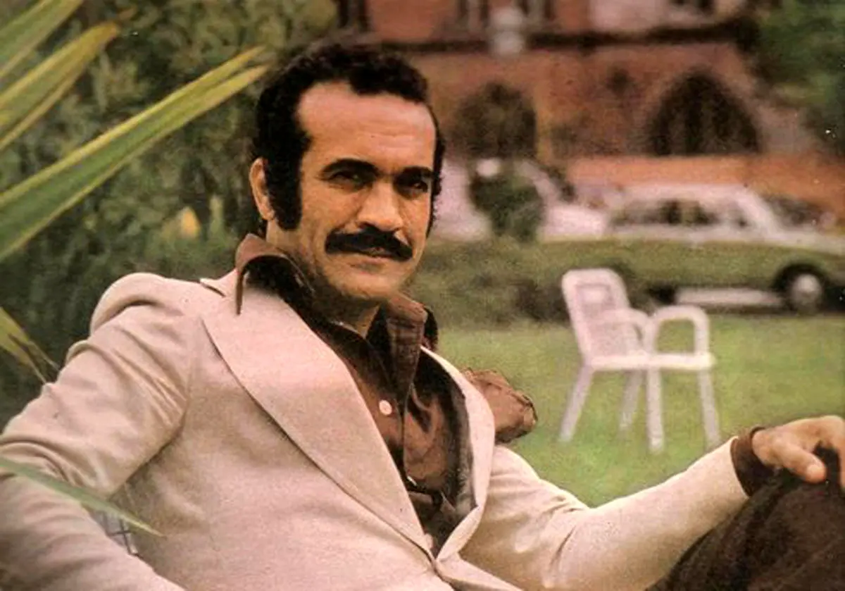 سفر به دهه ۵۰؛ چهره‌های مشهور ورزشی در مهمانی آبگوشت‌خوری فریدون فرخزاد - وب‌گردی