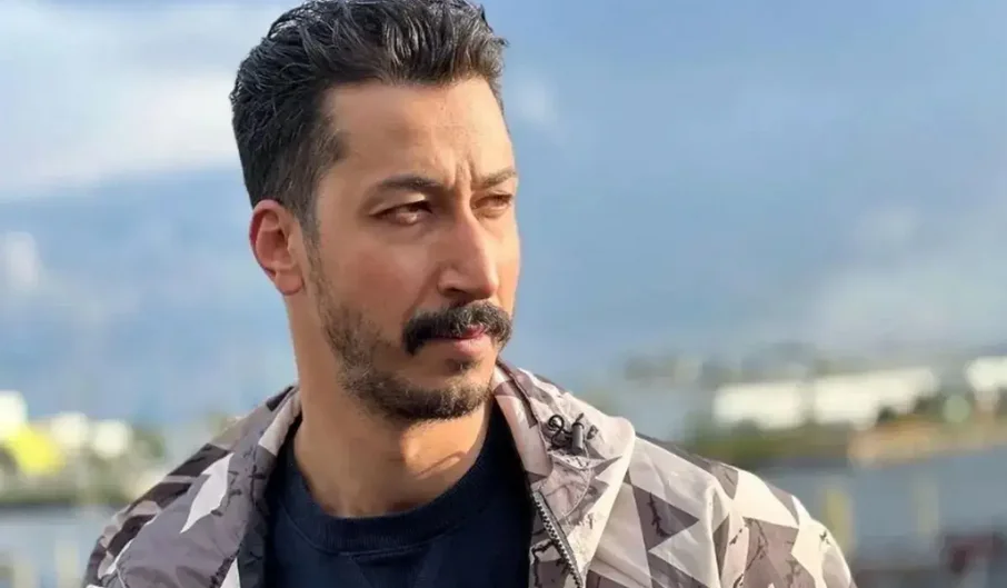 بهترین ‌های بهرام افشاری - وب‌گردی