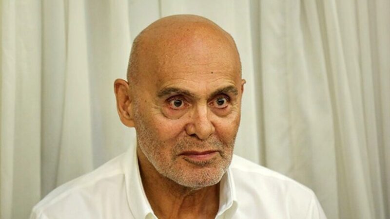 عکس| جمشید هاشم‌پور در میان حافظان امنیت ایران