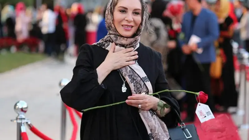 استوری جدید افسانه بایگان با استایل جدید + عکس