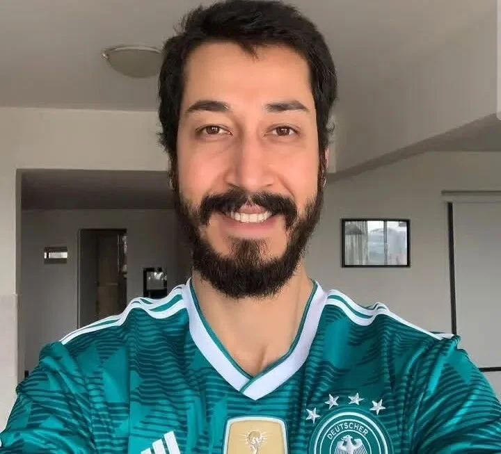 بهرام افشاری