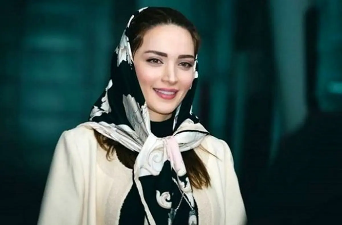 استایل ورزشی بهنوش طباطبایی در باشگاه بدن سازی - وب‌گردی