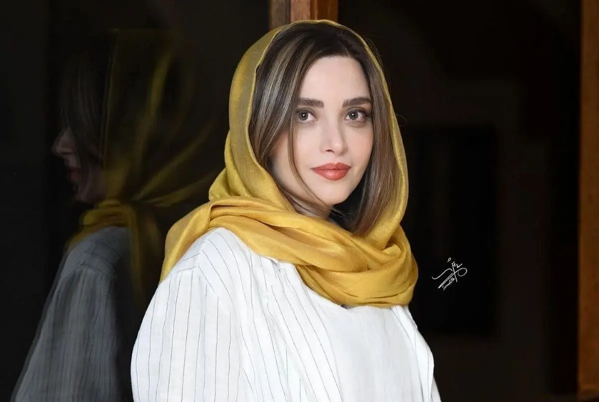 بهنوش طباطبایی و طبیعت‌گردی در شمال؛ تصویری از چیدن پرتقال - وب‌گردی