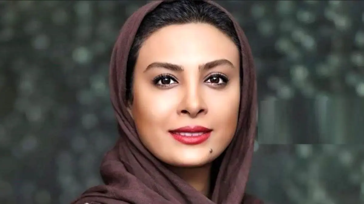 عاشقانه‌های خانم بازیگر سریال «به کجا چنین شتابان» روی صحنه - فرهنگی