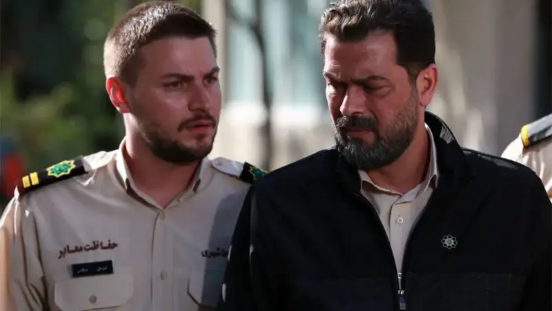 سلفی صمیمی دارا حیایی با بازیگر زن سریال یزدان در پشت صحنه+ عکس