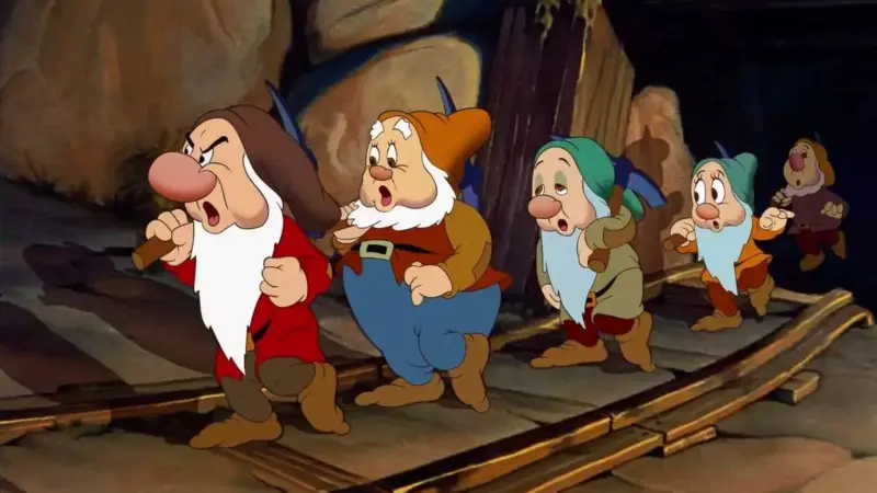 8 تفاوت بزرگ انیمیشن سفیدبرفی با کتاب برادران گریم