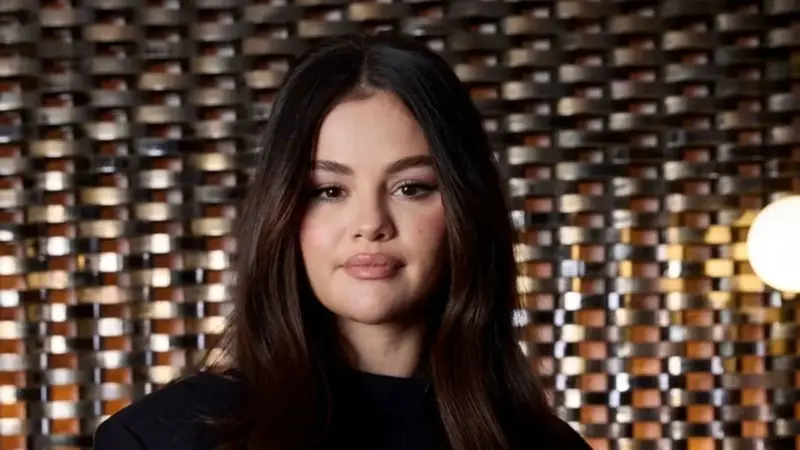 سفر در زمان؛ «سلنا گومز در دوران نوجوانی»