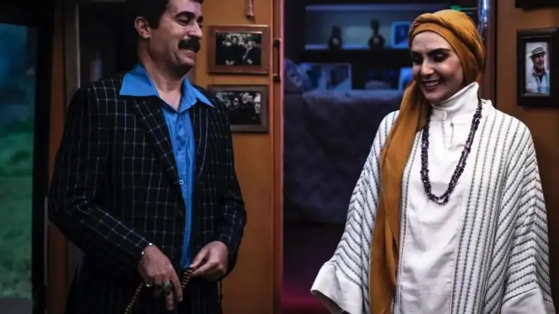 چهره متفاوت شیوا مکینیان بازیگر همسر ارسطو سریال پایتخت7 بیرون از سریال