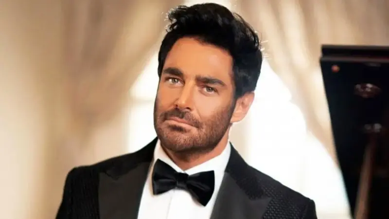 نگاهی به تیپ و استایل های محمدرضا گلزار + عکس