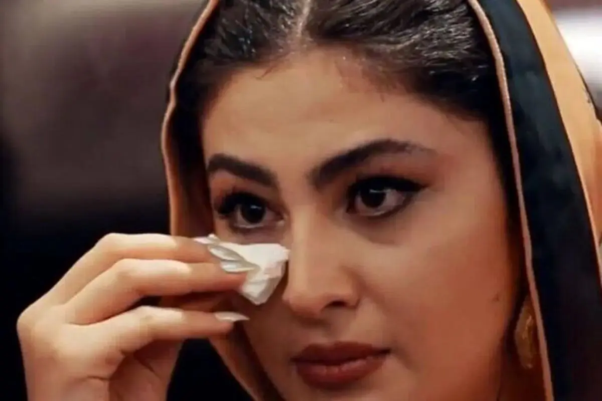 آلبوم طلاق مادر و پدر مریم مومن ؛ حواشی و ها بعد از جدایی - وب‌گردی