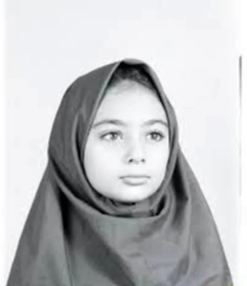 کودکی یکتا ناصر