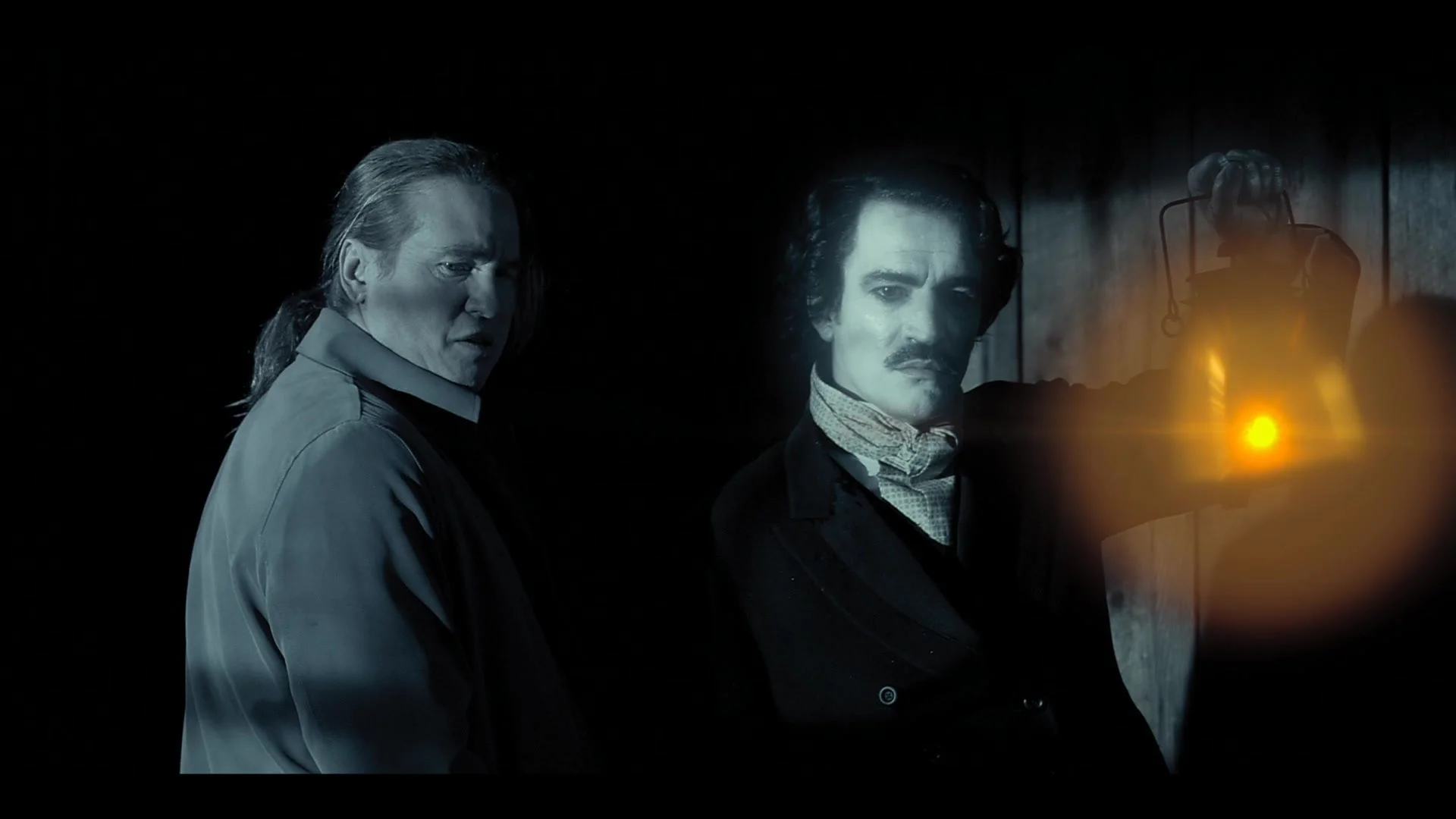 عنوان twixt سال 2011