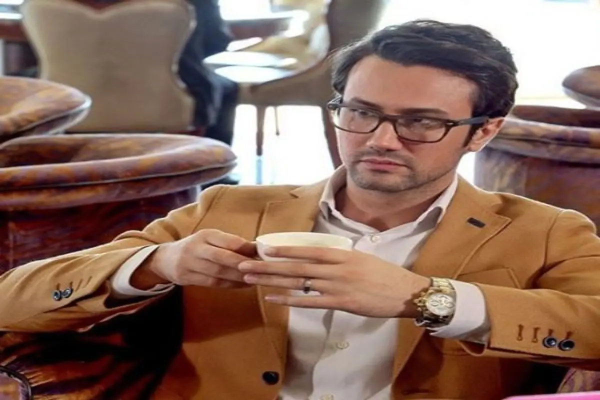 ویترین باکلاس و مدرن طلافروشی شاهرخ استخری / چقدر پولدار - وب‌گردی