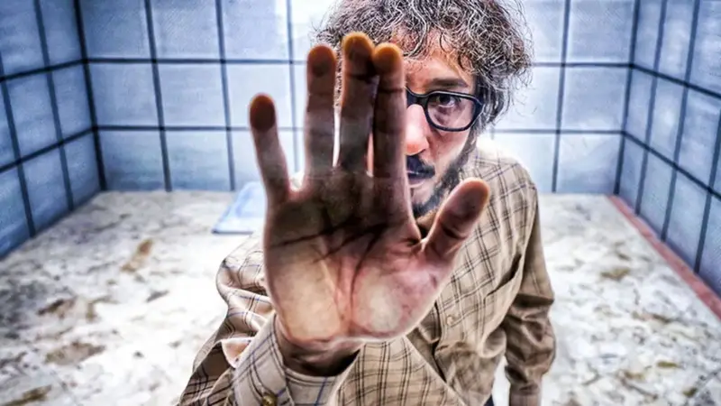 نقد و بررسی فیلم مرد عینکی بهرام افشاری