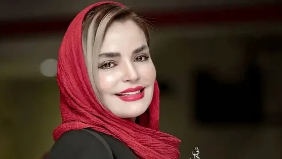 گلرخ سریال از یاد رفته با دامن در خیابان‌های نیویورک!